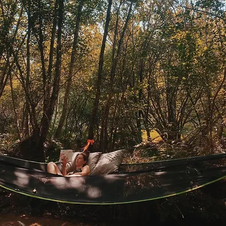 Semesterbostad Surf-yoga With Private Lush Garden & Sandy Stream *