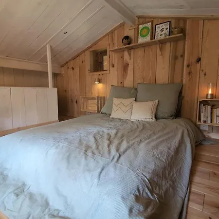 Surf-yoga With Private Lush Garden & Sandy Stream Semesterbostad