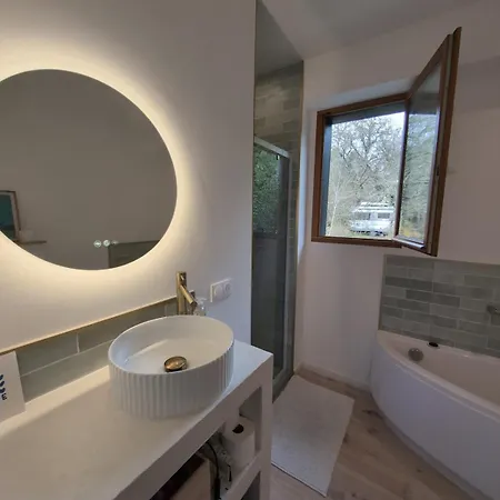 Surf-yoga With Private Lush Garden & Sandy Stream Semesterbostad *